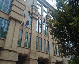 外墻清洗公司要準(zhǔn)備哪些外墻打掃工具？